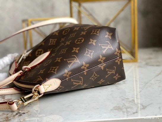 WIS LOUIS PM VUITTON BOÉTIE 0720